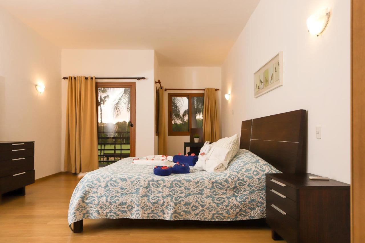 Sybaris Suites & Residences خوان دوليو المظهر الخارجي الصورة