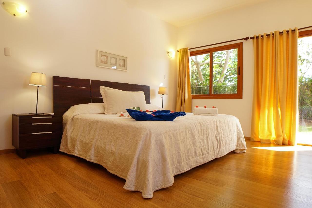 Sybaris Suites & Residences خوان دوليو المظهر الخارجي الصورة