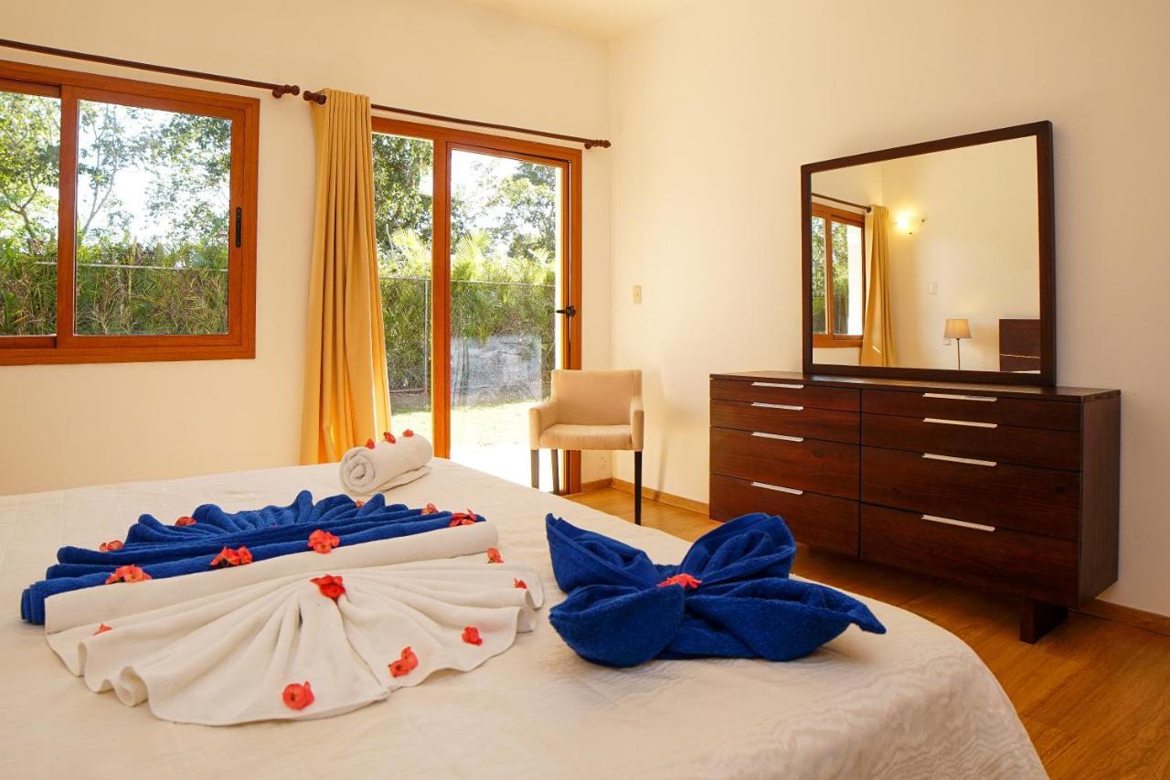 Sybaris Suites & Residences خوان دوليو المظهر الخارجي الصورة