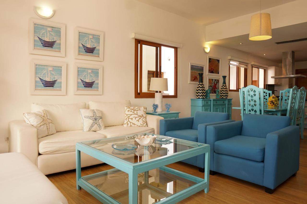 Sybaris Suites & Residences خوان دوليو المظهر الخارجي الصورة
