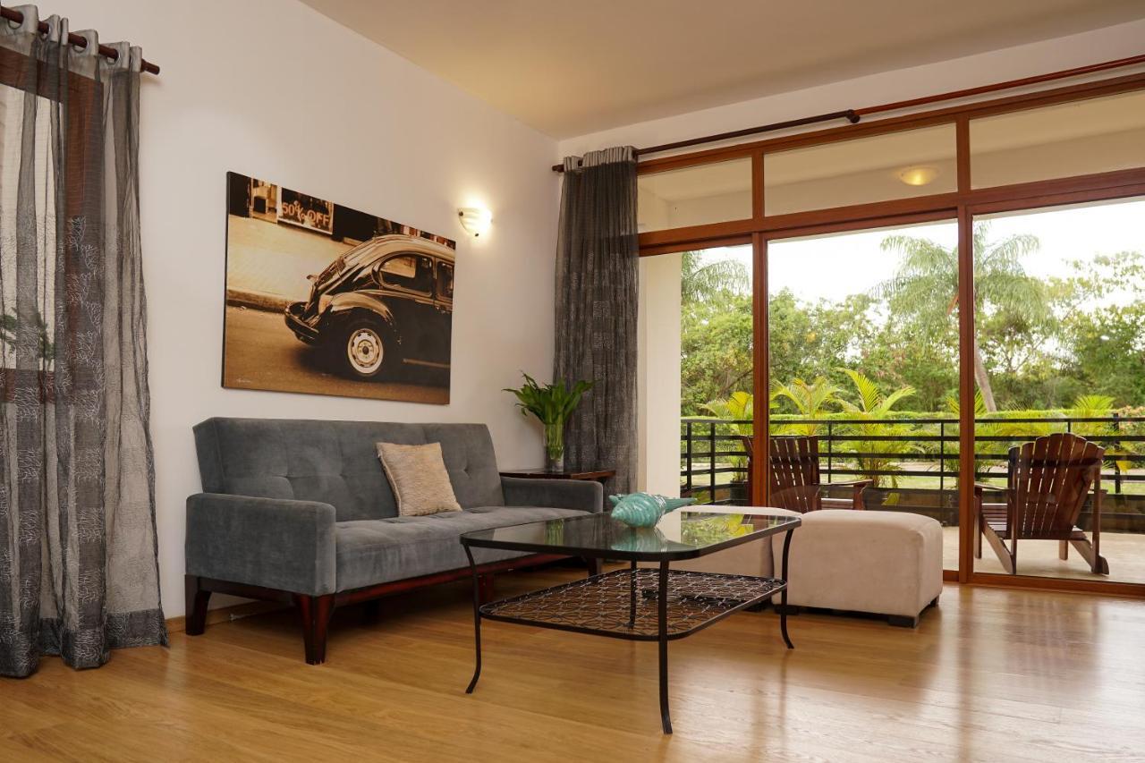 Sybaris Suites & Residences خوان دوليو المظهر الخارجي الصورة